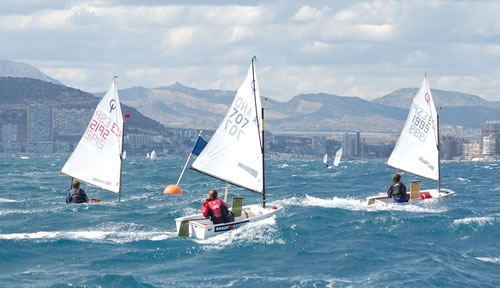 Campionat de Catalunya d'Optimist per equips – Tere Morató – Abril 2012