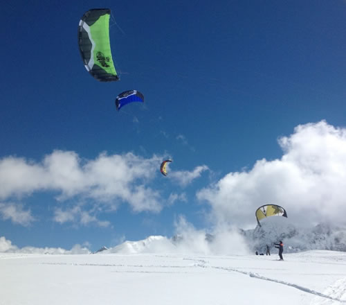 Trobada al Port d'Envalira de snowkites – Març 2013