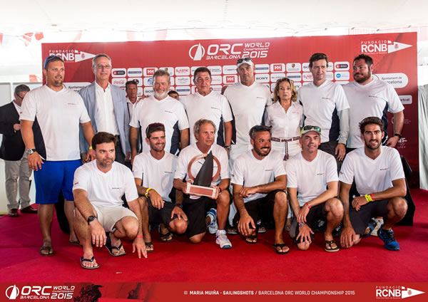 La tripulació del Rats On Fire a la tercera posició del podi al Mundial ORC de Barcelona 2015