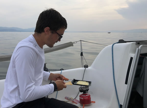 Fent una raclette durant els 5 Jours du Léman