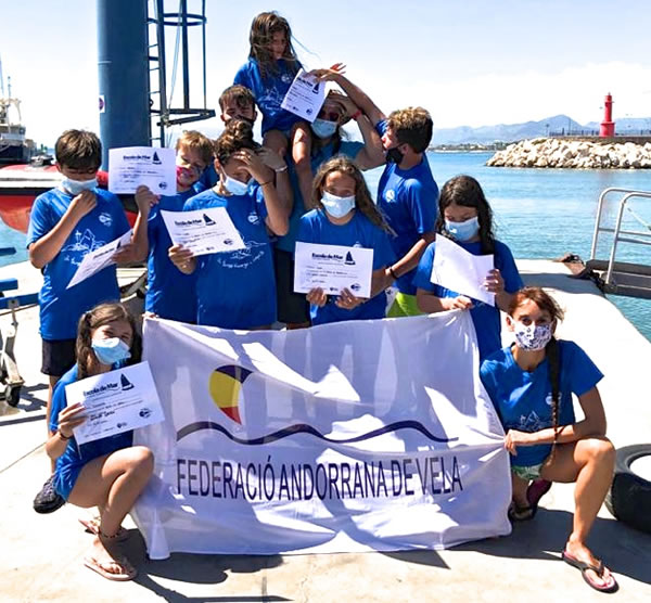 Grup del Campus de Vela d'Estiu 2021 a Cambrils